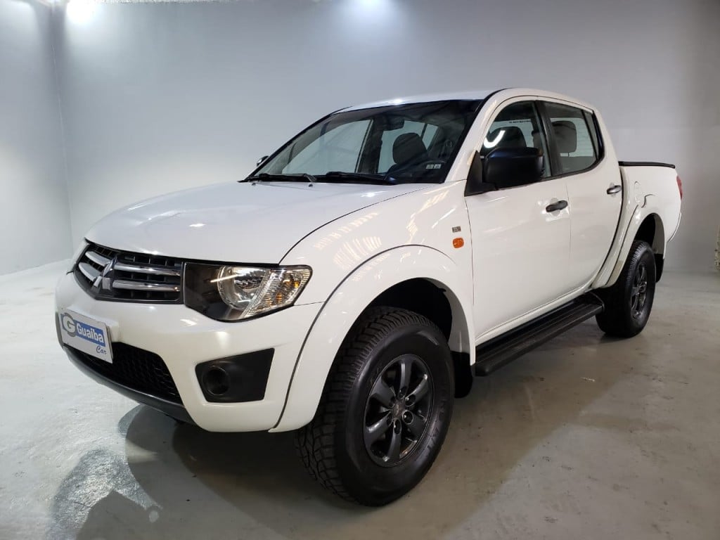 MITSUBISHI L200 TRITON 2.4 HLS FLEX MITSUBISHI L200 TRITON 2.4 HLS FLEX