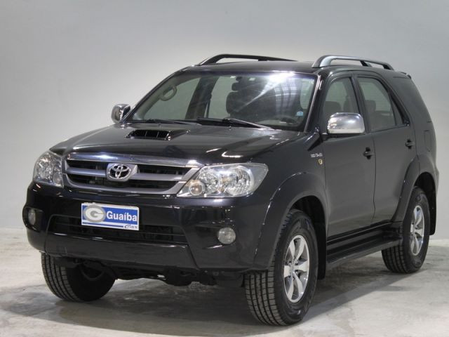Toyota Hilux SW4 4X4 3.0 Turbo 12V Toyota Hilux SW4 4X4 3.0 Turbo 12V