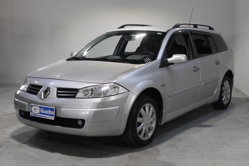 RENAULT MEGANE 1.6 DYNAMIQUE GRAND TOUR 16V FLEX 4P MANUAL RENAULT MEGANE 1.6 DYNAMIQUE GRAND TOUR 16V FLEX 4P MANUAL