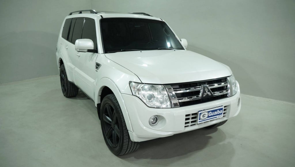 Imagem do veículo MITSUBISHI MMC PAJERO HPE 3.2 D 2014