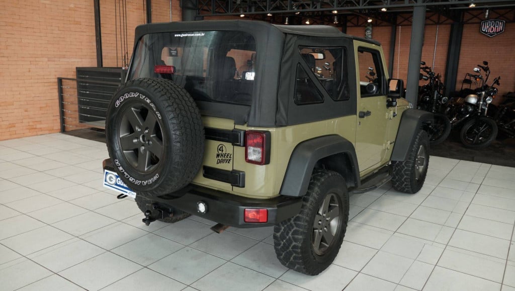 Imagem do veículo JEEP WRANGLER SPT 3.6L 2013