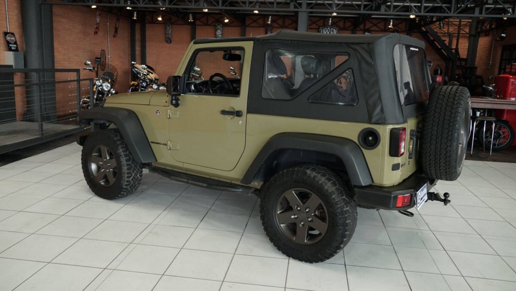 Imagem do veículo JEEP WRANGLER SPT 3.6L 2013