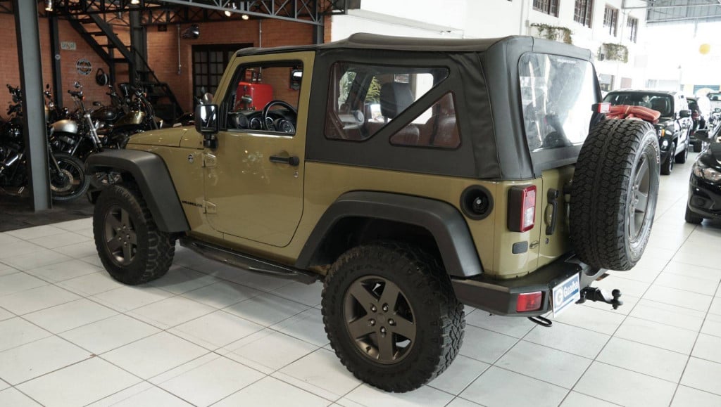 Imagem do veículo JEEP WRANGLER SPT 3.6L 2013