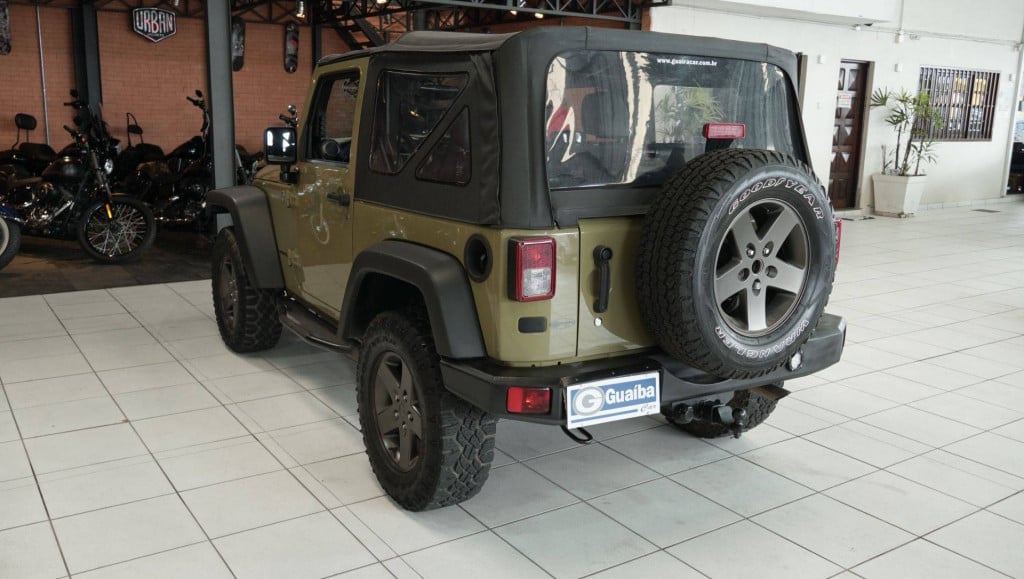 Imagem do veículo JEEP WRANGLER SPT 3.6L 2013