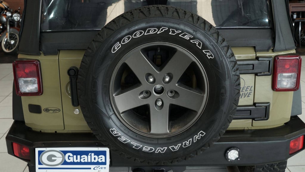 Imagem do veículo JEEP WRANGLER SPT 3.6L 2013