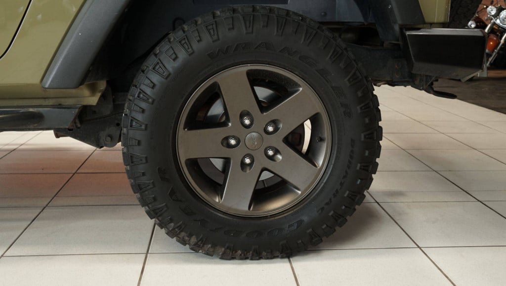 Imagem do veículo JEEP WRANGLER SPT 3.6L 2013