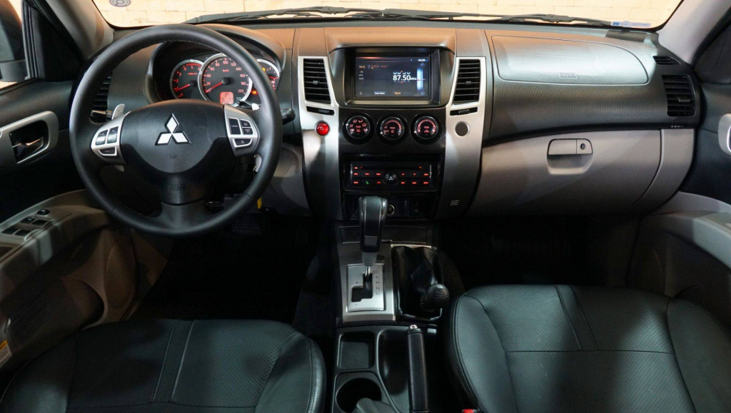 Imagem do veículo MITSUBISHI PAJERO Dakar 4X4 HPE D 2016