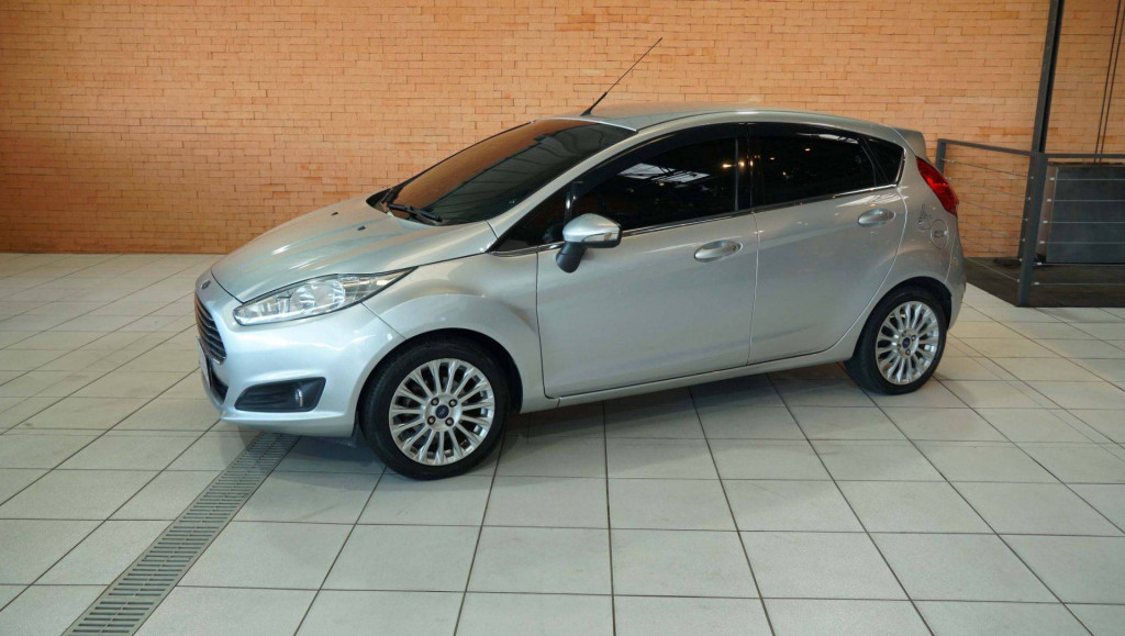 Imagem do veículo Ford Fiesta Ha 1.6l Ti A 2015