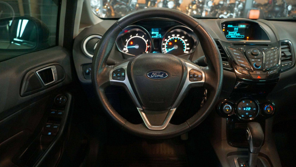 Imagem do veículo Ford Fiesta Ha 1.6l Ti A 2015