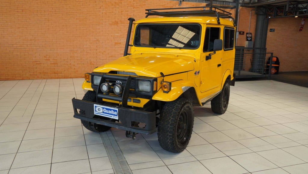 Imagem do veículo Toyota Bandeirante 1990
