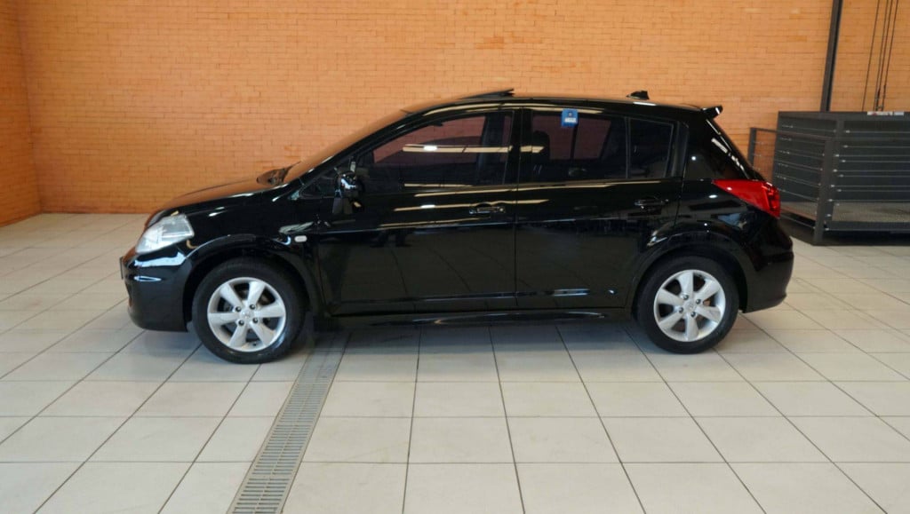 Imagem do veículo Nissan Tiida 18sl Flex 2013