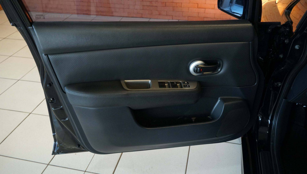 Imagem do veículo Nissan Tiida 18sl Flex 2013