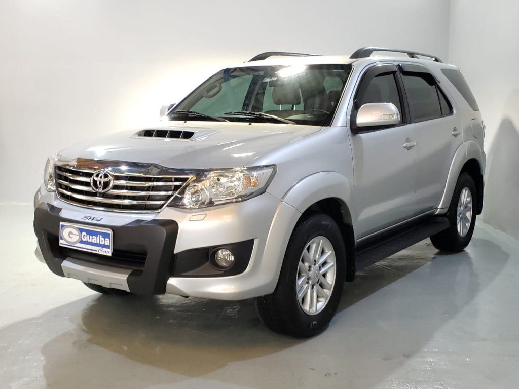 TOYOTA HILUX SW4 3.0 SRV 4X4 16V TURBO INTERCOOLER DIESEL 4P AUTOMÁTICO TOYOTA HILUX SW4 3.0 SRV 4X4 16V TURBO INTERCOOLER DIESEL 4P AUTOMÁTICO