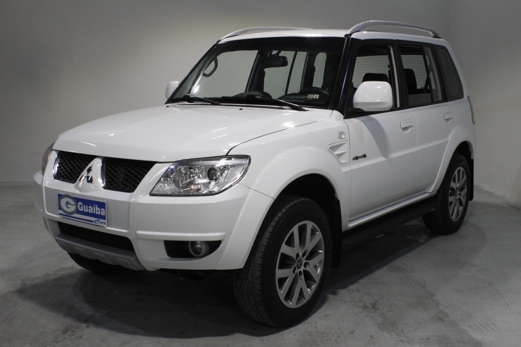MITSUBISHI PAJERO TR4 2.0 4X4 16V 140CV FLEX 4P AUTOMÁTICO MITSUBISHI PAJERO TR4 2.0 4X4 16V 140CV FLEX 4P AUTOMÁTICO