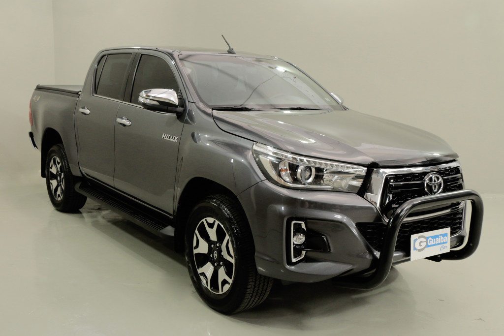 TOYOTA HILUX 2.8 SRX 4X4 CD 16V DIESEL 4P AUTOMÁTICO TOYOTA HILUX 2.8 SRX 4X4 CD 16V DIESEL 4P AUTOMÁTICO