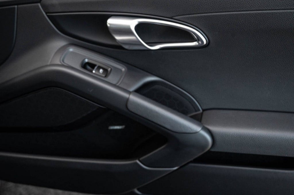 Imagem do veículo PORSCHE PORSCHE CAYMAN 2.0T AUT / 2021