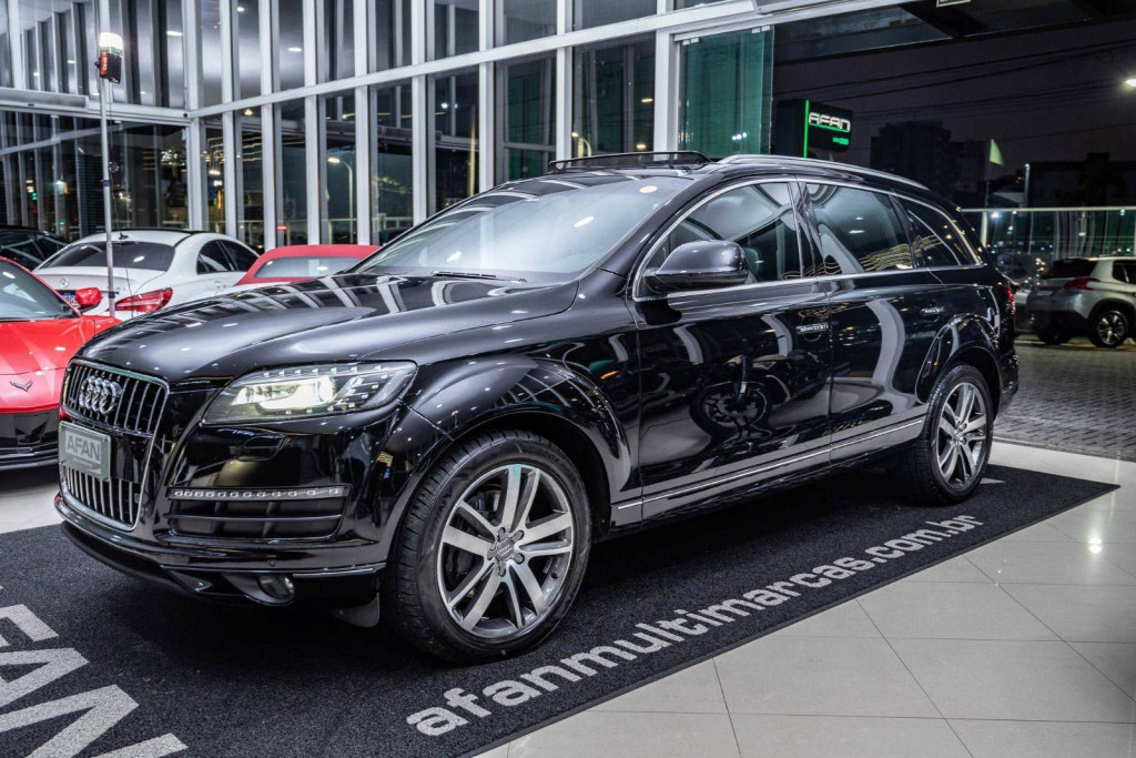 Imagem do veículo AUDI Q7 4.2FSI 355CV QUATTRO C/TETO AUT./2010