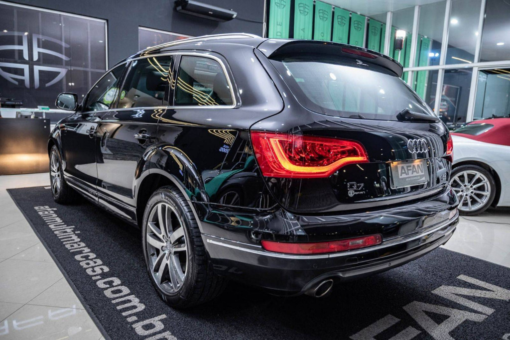 Imagem do veículo AUDI Q7 4.2FSI 355CV QUATTRO C/TETO AUT./2010
