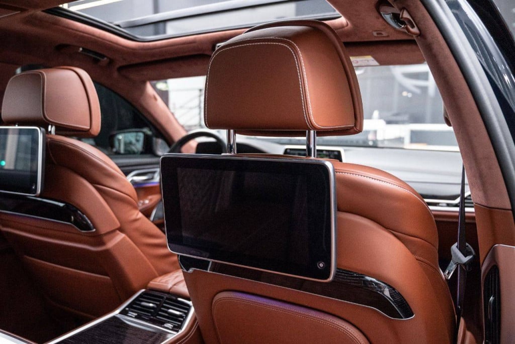 Imagem do veículo BMW M760LI V12 6.6 BI-TB 585CV C/TETO AUT./2020