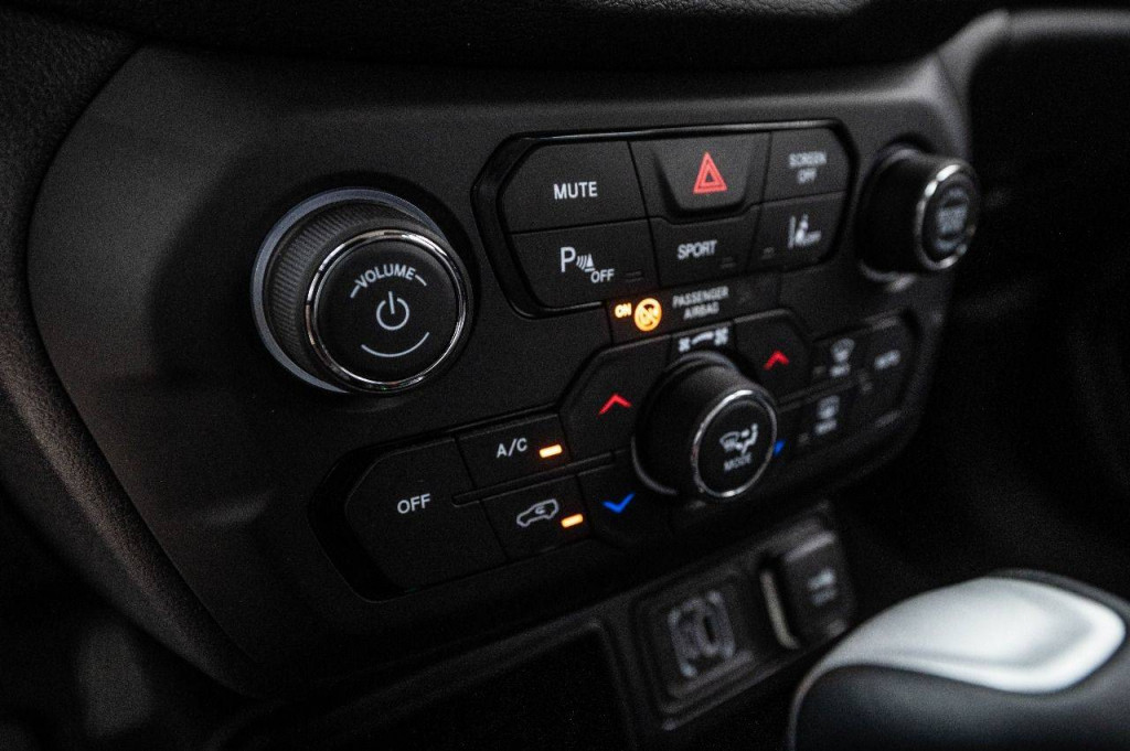 Imagem do veículo Jeep Renegade Longitude T270 1.3t 185cv Aut.2024