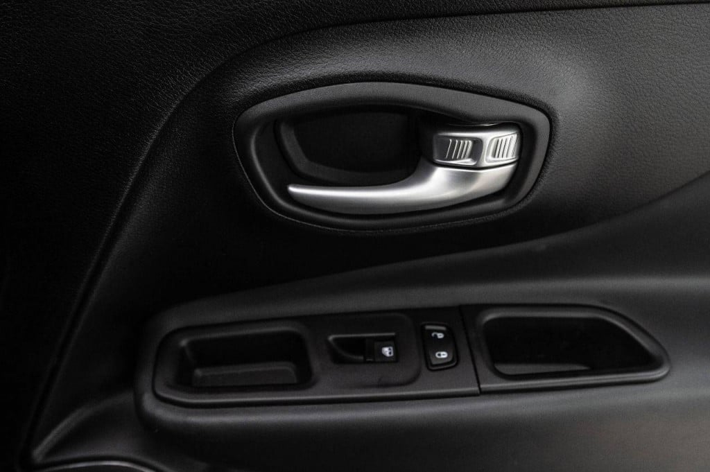 Imagem do veículo Jeep Renegade Longitude T270 1.3t 185cv Aut.2024