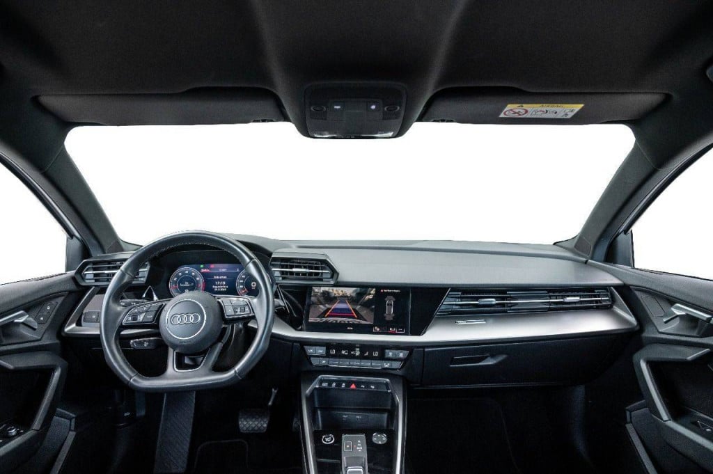 Imagem do veículo AUDI A3 SPORTBACK S-LINE LIMITED 1.4TFSI 150CV AUT./2022
