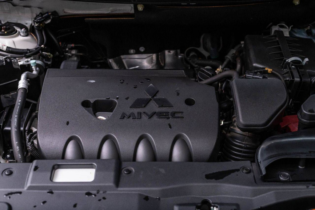 Imagem do veículo MITSUBISHI OUTLANDER HPE 2.0 160CV 4X2 C/TETO AUT./2020