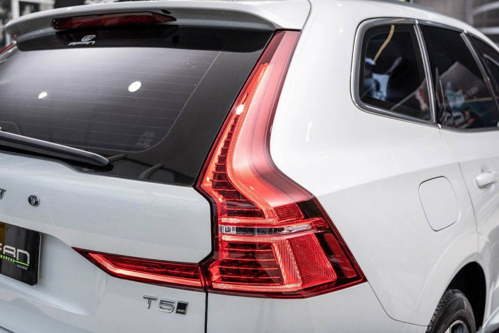 Imagem do veículo VOLVO XC60 T5 MOMENTUM 2.0T 254CV 4WD C/TETO AUT./2020