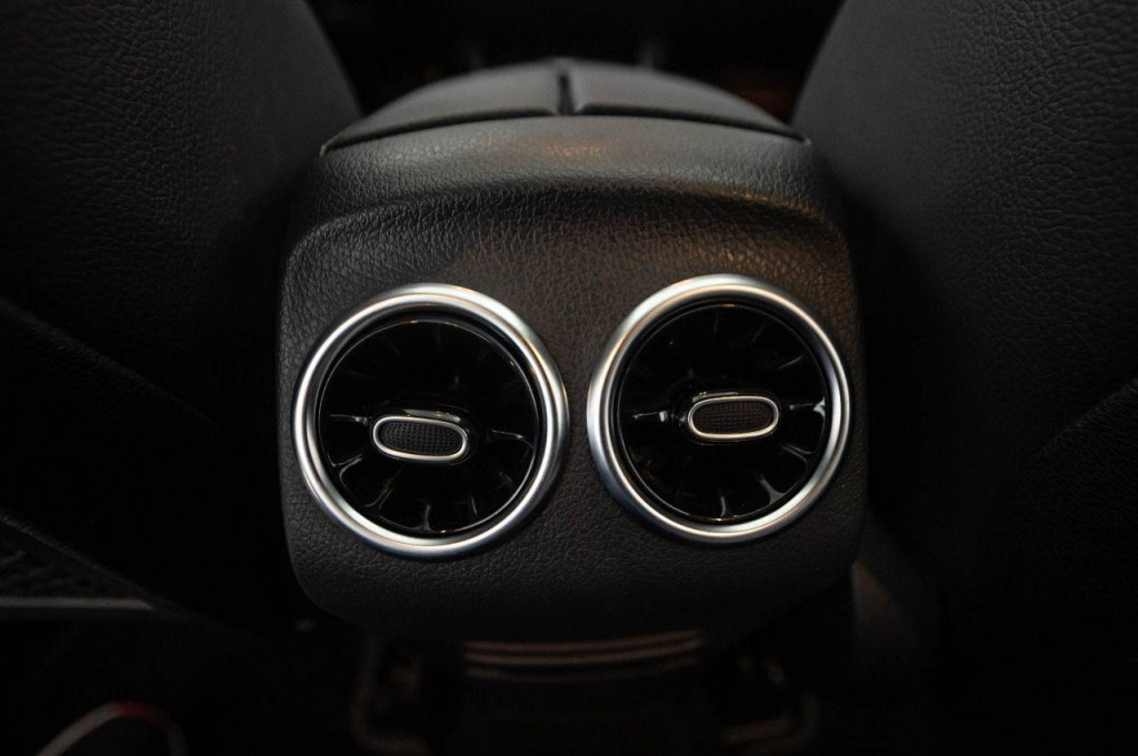 Imagem do veículo Mercedes-benz Glb200 Progressive 1.3t 163cv Cteto Aut.2023