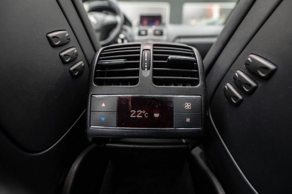 Imagem do veículo Mercedes-benz C 63 Amg 6.2 457cv Cteto Aut.2011