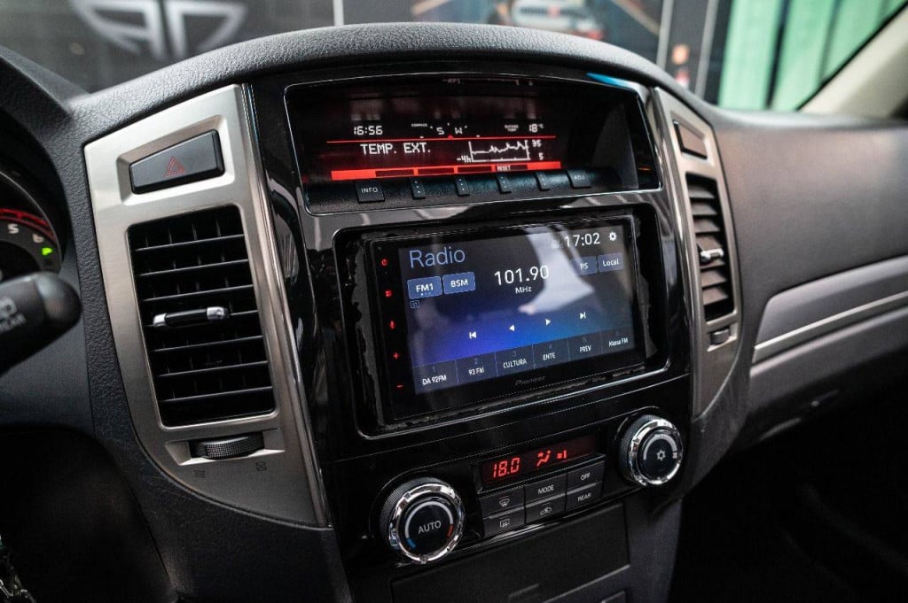 Imagem do veículo Mitsubishi Pajero Full Hpe 3.2tdi 200cv 4wd 7l Cteto Aut.2019