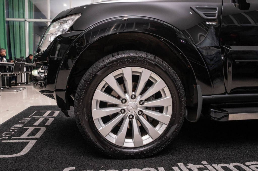 Imagem do veículo Mitsubishi Pajero Full Hpe 3.2tdi 200cv 4wd 7l Cteto Aut.2019