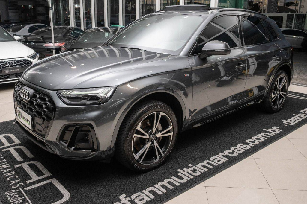 Imagem do veículo Audi Q5 Performance Black 2.0tfsi-e 367cv Quattro Cteto Aut.2024 Hybrid