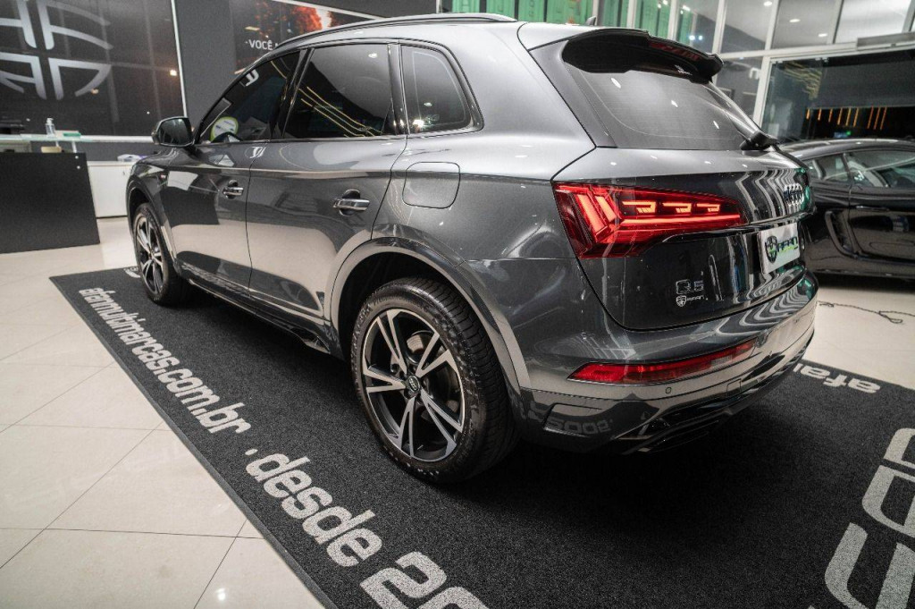 Imagem do veículo Audi Q5 Performance Black 2.0tfsi-e 367cv Quattro Cteto Aut.2024 Hybrid
