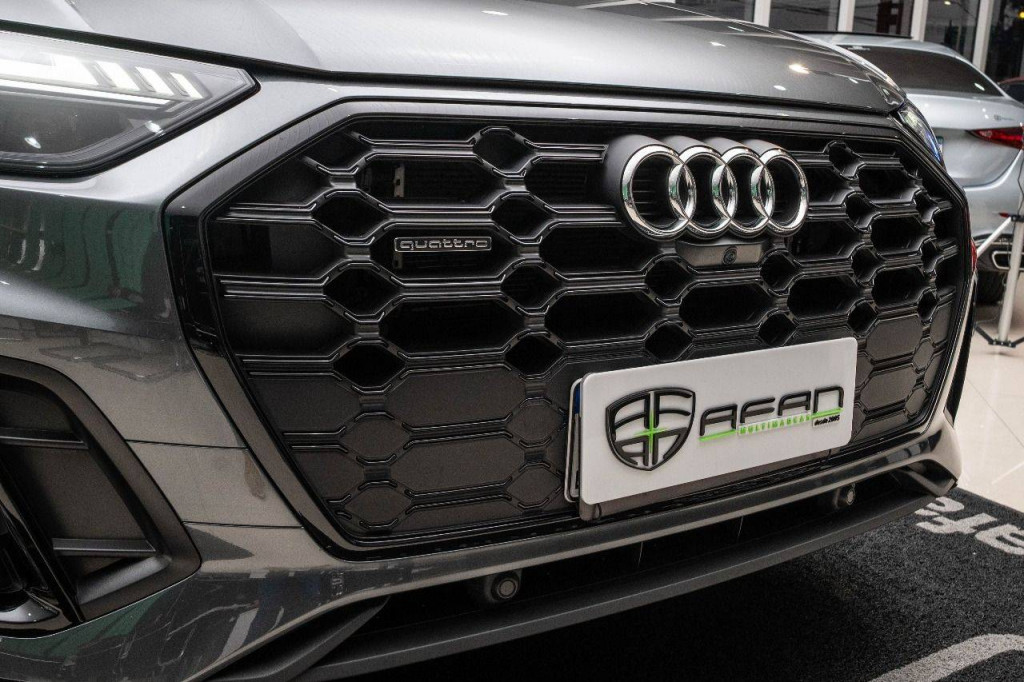 Imagem do veículo Audi Q5 Performance Black 2.0tfsi-e 367cv Quattro Cteto Aut.2024 Hybrid