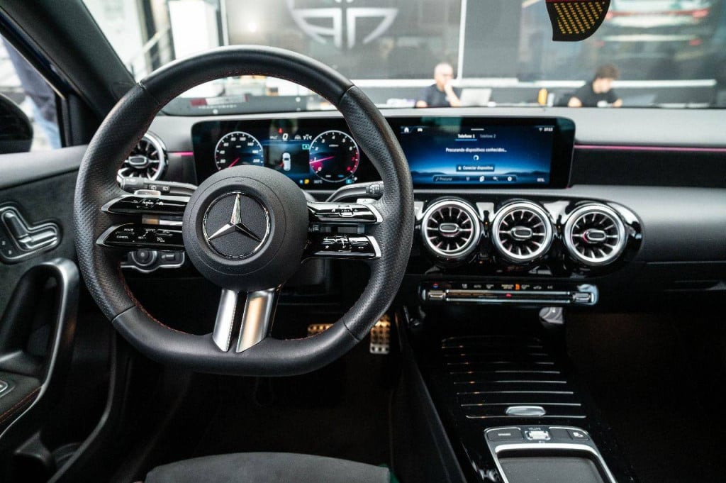 Imagem do veículo Mercedes-benz A200 Amg Line 1.3t 163cv Cteto Aut.2025 Hybrid