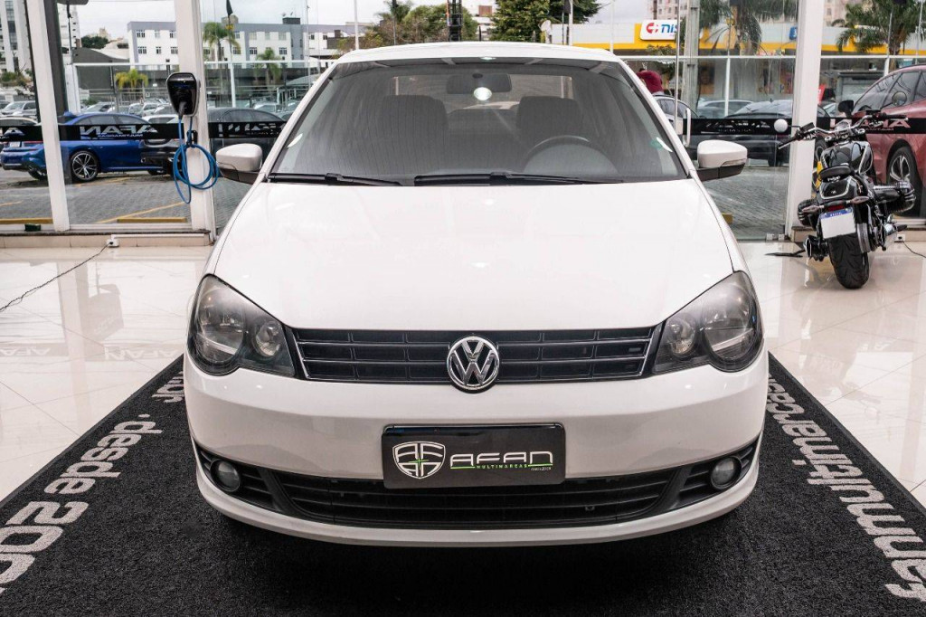 Imagem do veículo Volkswagen Polo Sedan 1.6 104cv Mec.2013