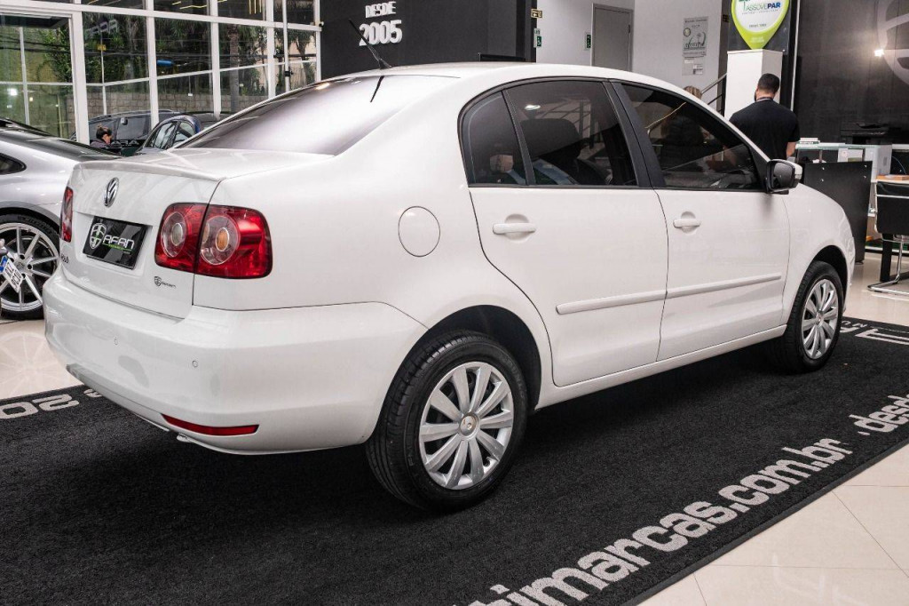 Imagem do veículo Volkswagen Polo Sedan 1.6 104cv Mec.2013