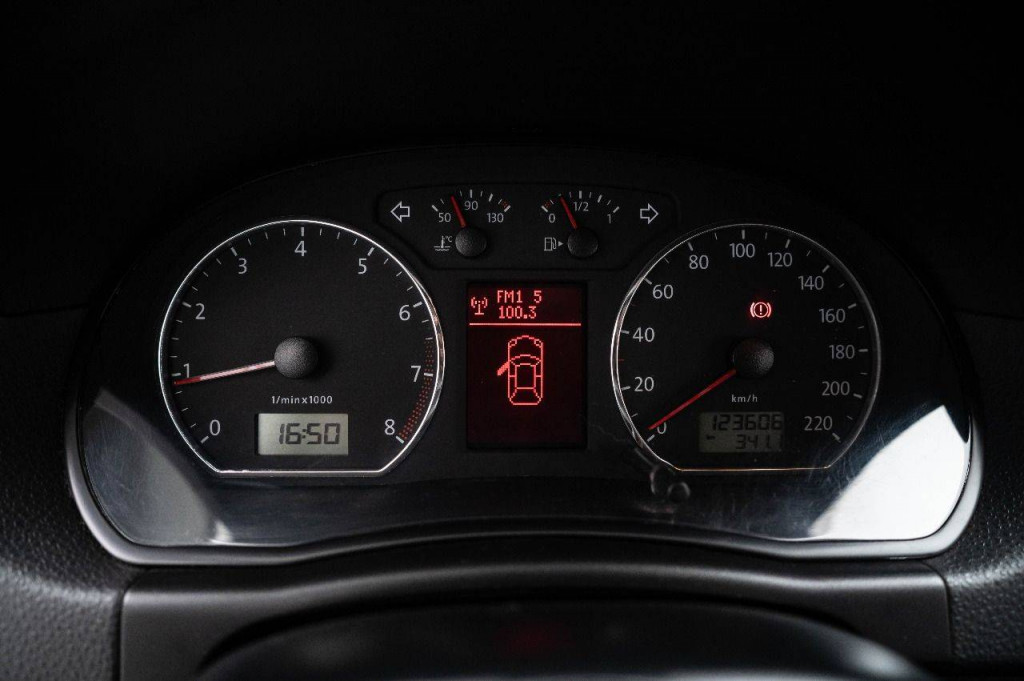 Imagem do veículo Volkswagen Polo Sedan 1.6 104cv Mec.2013