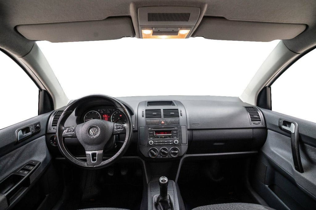 Imagem do veículo Volkswagen Polo Sedan 1.6 104cv Mec.2013