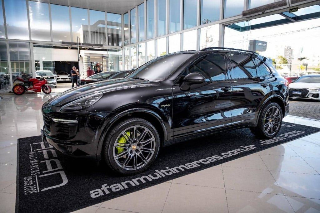 Imagem do veículo Porsche Cayenne S E-hybrid 3.0t 416cv 4wd Cteto Aut.2018
