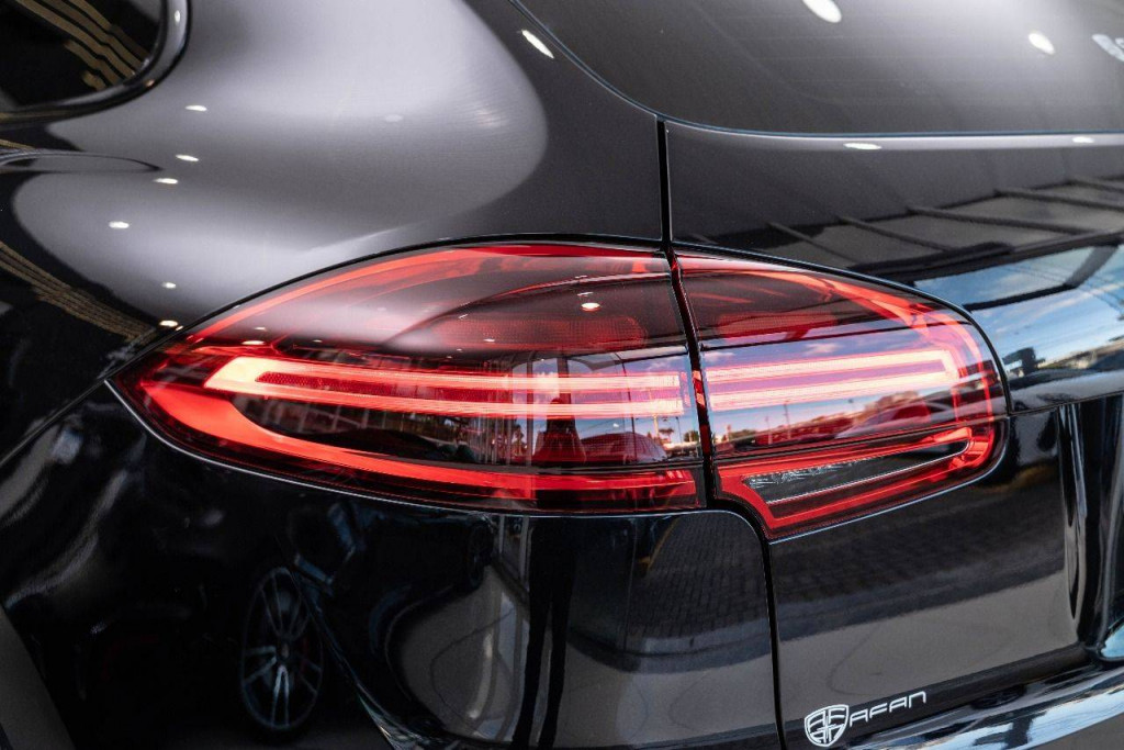 Imagem do veículo Porsche Cayenne S E-hybrid 3.0t 416cv 4wd Cteto Aut.2018