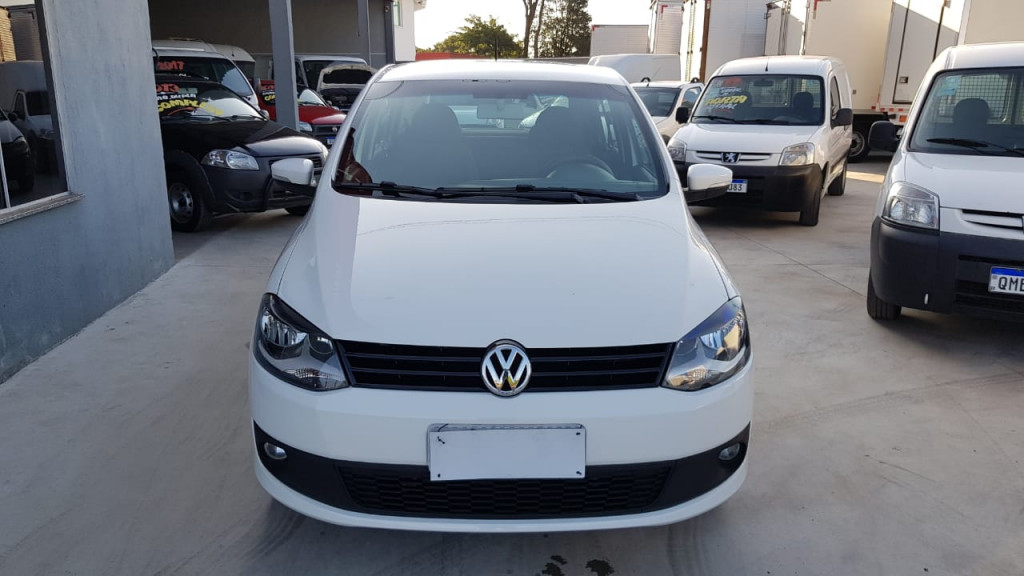 VOLKSWAGEN FOX 1.6 MI 8V FLEX 4P MANUAL VOLKSWAGEN FOX 1.6 MI 8V FLEX 4P MANUAL