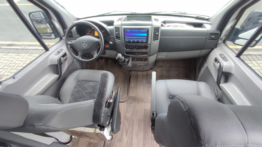 Imagem do veículo MERCEDES-BENZ SPRINTER 2.2 CDI DIESEL VAN 415 TA LONGO 10L MANUAL