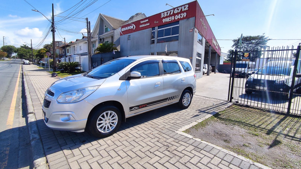 CHEVROLET SPIN 1.8 LT 8V FLEX 4P MANUAL CHEVROLET SPIN 1.8 LT 8V FLEX 4P MANUAL