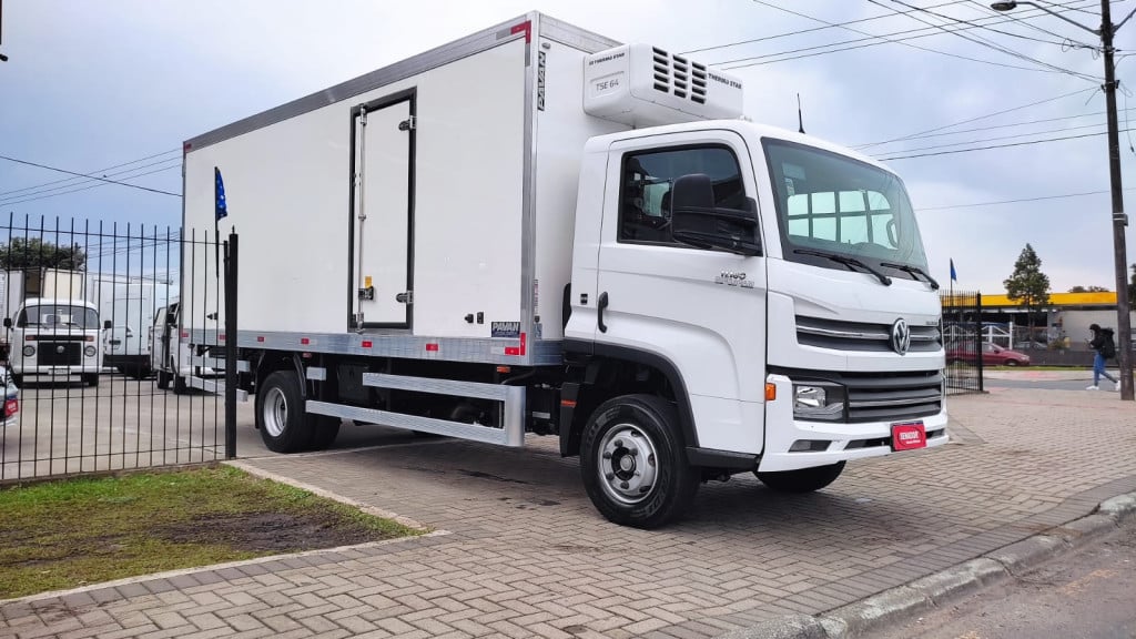 Imagem do veículo VOLKSWAGEN 11-180 Delivery 4x2 2p (diesel)(E5)
