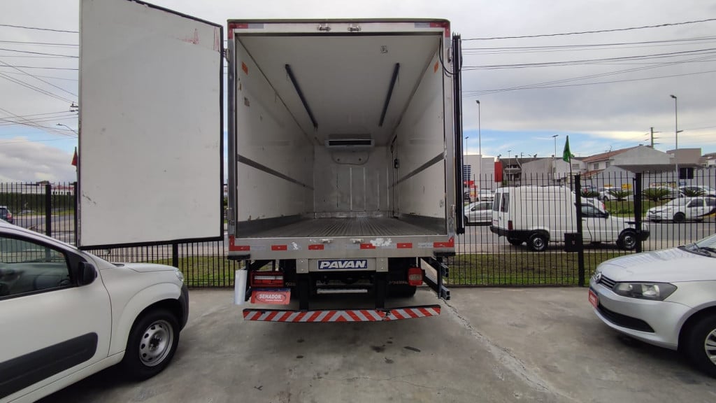 Imagem do veículo VOLKSWAGEN 11-180 Delivery 4x2 2p (diesel)(E5)