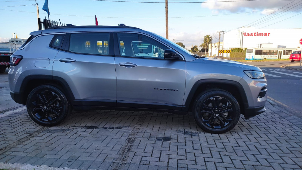 Imagem do veículo JEEP COMPASS 1.3 T270 TURBO FLEX LONGITUDE 4X2 NIGHT EAGLE AT6