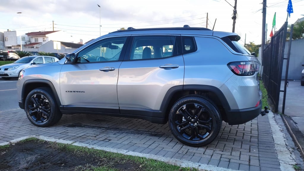Imagem do veículo JEEP COMPASS 1.3 T270 TURBO FLEX LONGITUDE 4X2 NIGHT EAGLE AT6