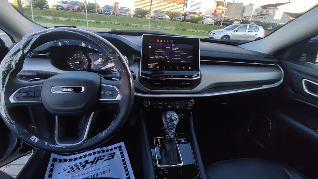 Imagem do veículo JEEP COMPASS 1.3 T270 TURBO FLEX LONGITUDE 4X2 NIGHT EAGLE AT6